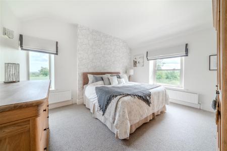 Bedroom2-2.jpg