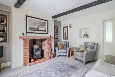 Living Room-4.jpg