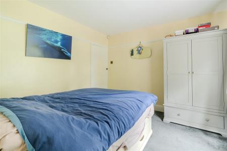 Bedroom1-3.jpg
