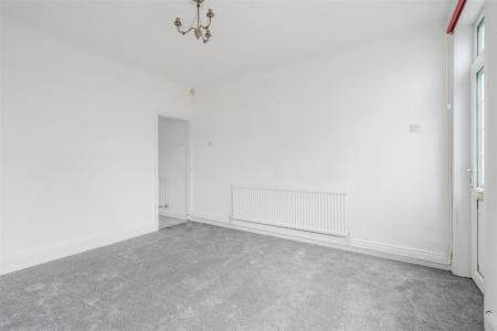 Living Room-3.jpg