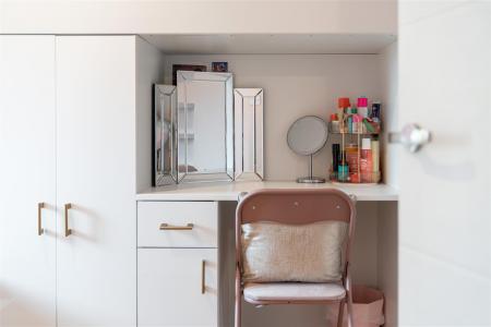 Bedroom2-3.jpg