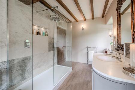 Bathroom-5.jpg