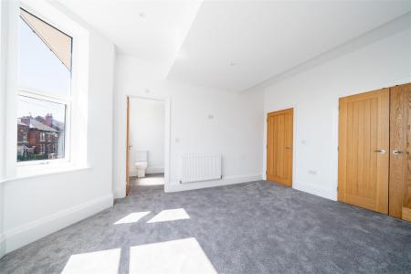 Bedroom 3--3.jpg