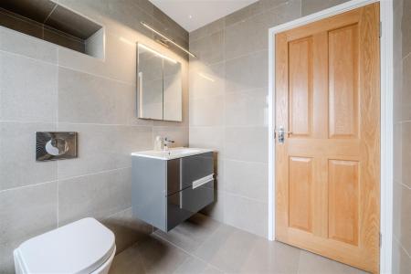Bathroom-2.jpg