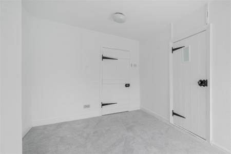 Bedroom3-4.jpg