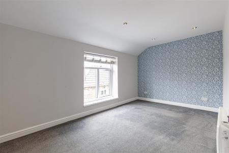 Bedroom 1-1.jpg