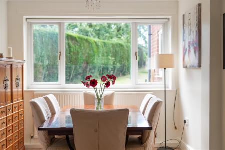Dining Room-4.jpg