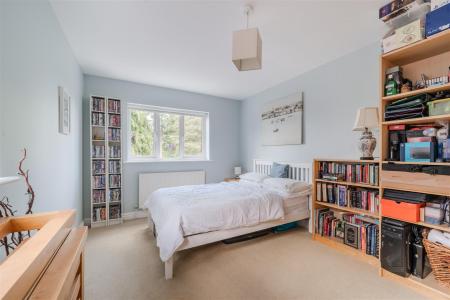 Bedroom2-2.jpg