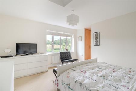 Bedroom4.jpg