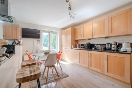 Kitchen-3.jpg