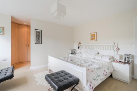 Bedroom4-2.jpg