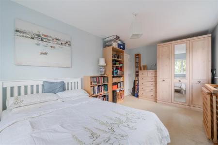 Bedroom2-3.jpg