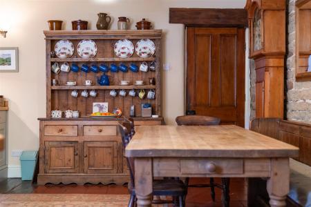 Kitchen-11.jpg