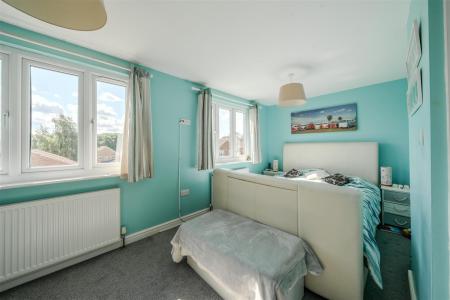 Bedroom1-3.jpg
