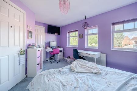 Bedroom4-2.jpg