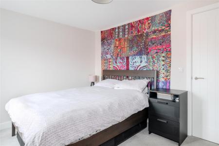 Bedroom2-2.jpg