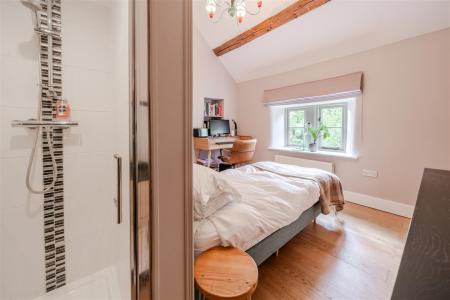 Bedroom1-2.jpg