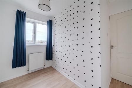 Bedroom2-2.jpg