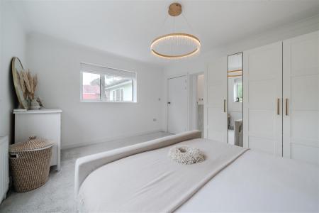 Bedroom3-4.jpg