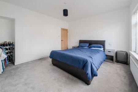 Bedroom1-3.jpg