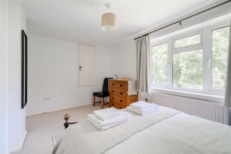 Bedroom1-4.jpg