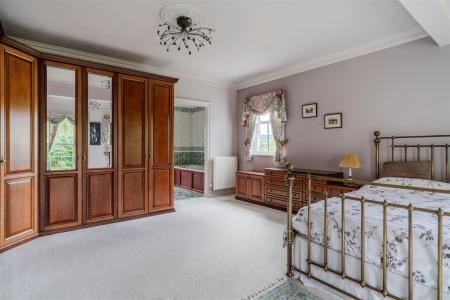 Bedroom5-4.jpg