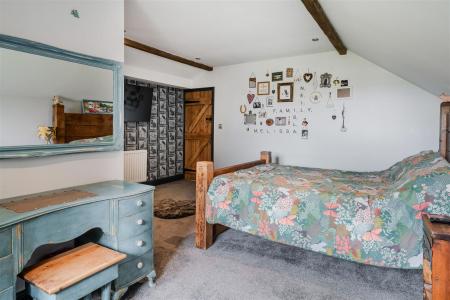 Bedroom5-3.jpg
