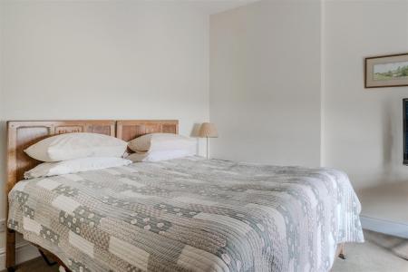 Bedroom1-2.jpg