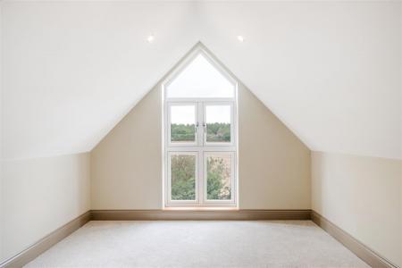 Bedroom2-2.jpg