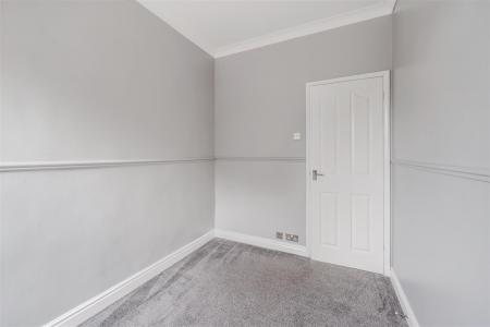 Bedroom3-3.jpg