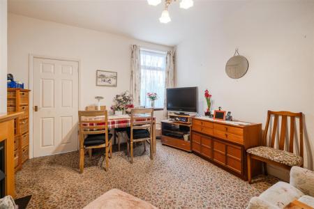 Dining Room-2.jpg
