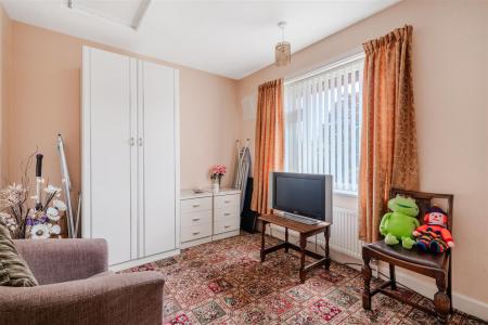 Bedroom1.jpg