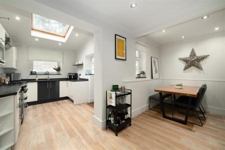 Kitchen-6.jpg