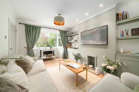 Living Room-4.jpg
