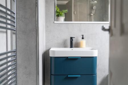 Bathroom-3.jpg