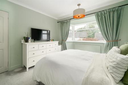 Bedroom1-2.jpg