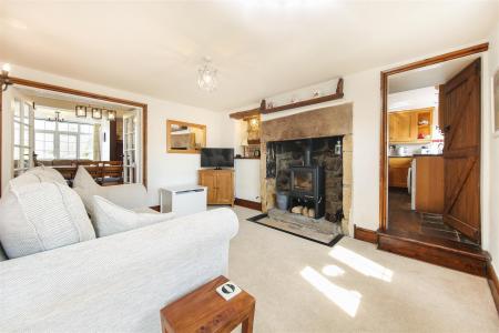 Sitting Room2.jpg