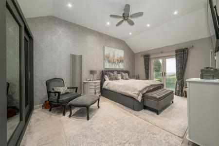 Bedroom1-5.jpg