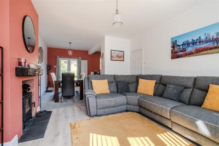 Living Room-2.jpg