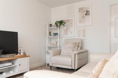 Living Room-5.jpg