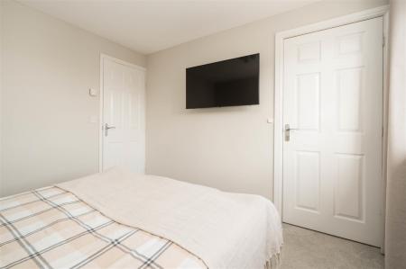 Bedroom2-3.jpg