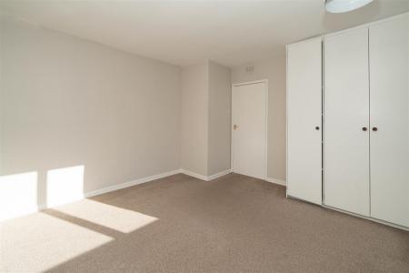 Bedroom1-3.jpg