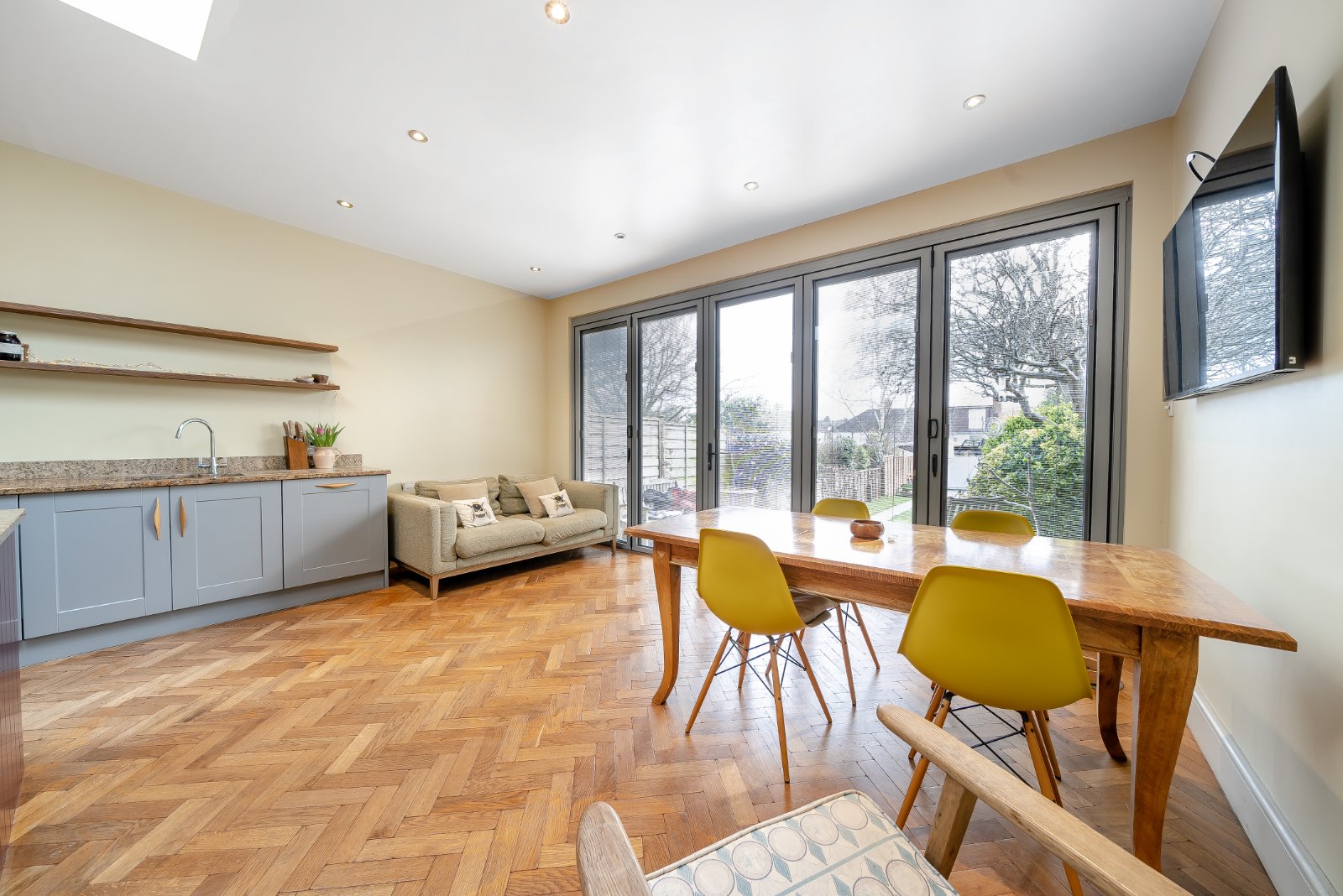 3 bedroom Terraced House for sale in Eltham