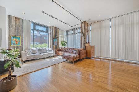 1294729-31-682749...