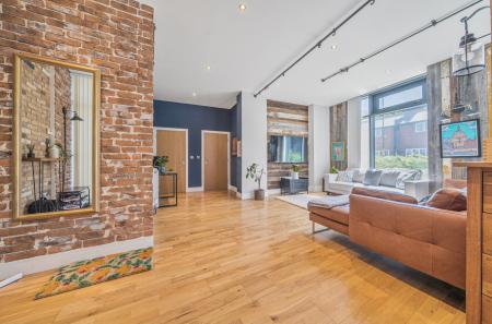 1294729-13-682749...