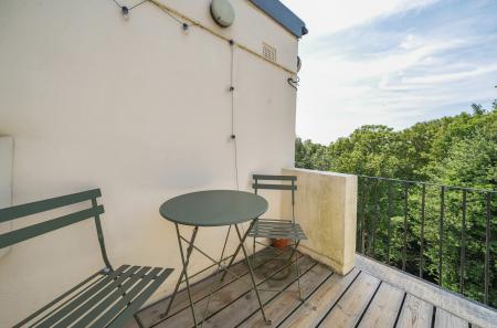 1310745-4-6851645...