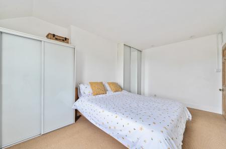 1310745-9-685164b...