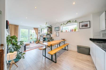 1298390-9-6830970...