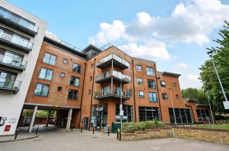 1298390-15-683097...