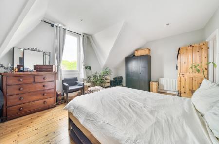 1295731-37-682f42...